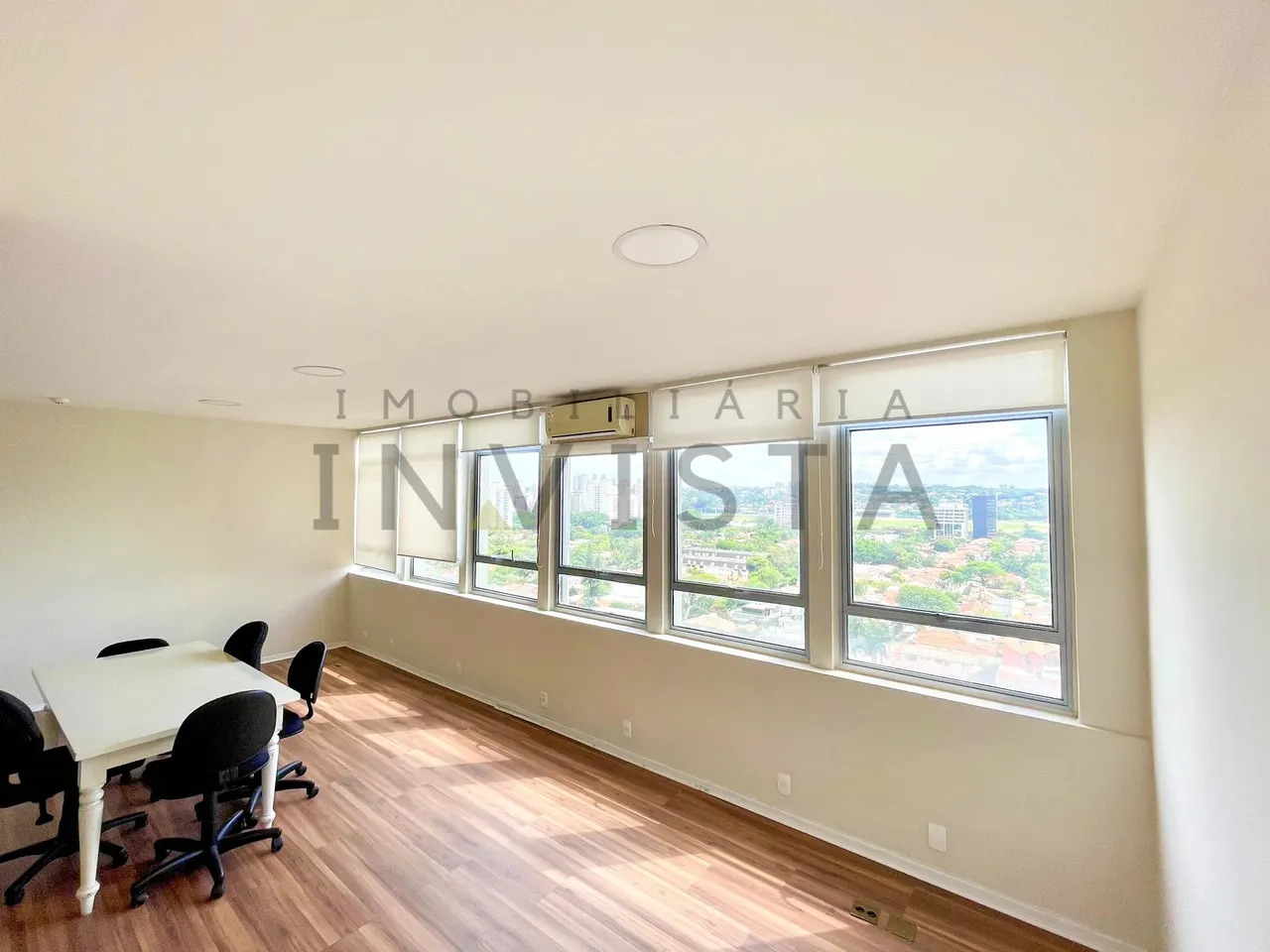 Aluga-se Sala Comercial na Av. Faria Lima