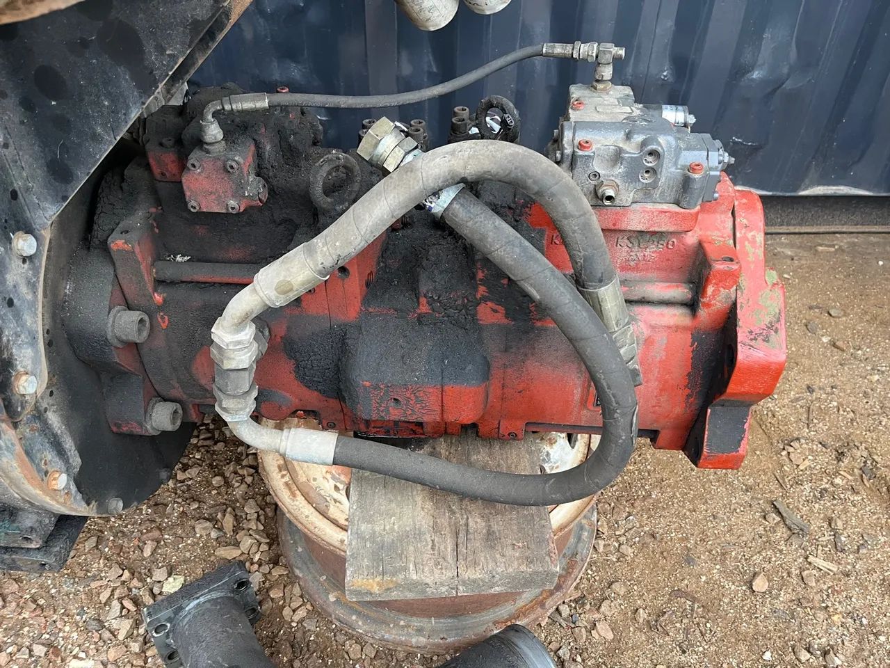 ESCAVADEIRA EC700 VENDA EM PEÇAS - Foto 3