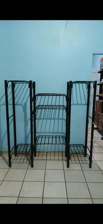 Estante / Rack de ferro Preto