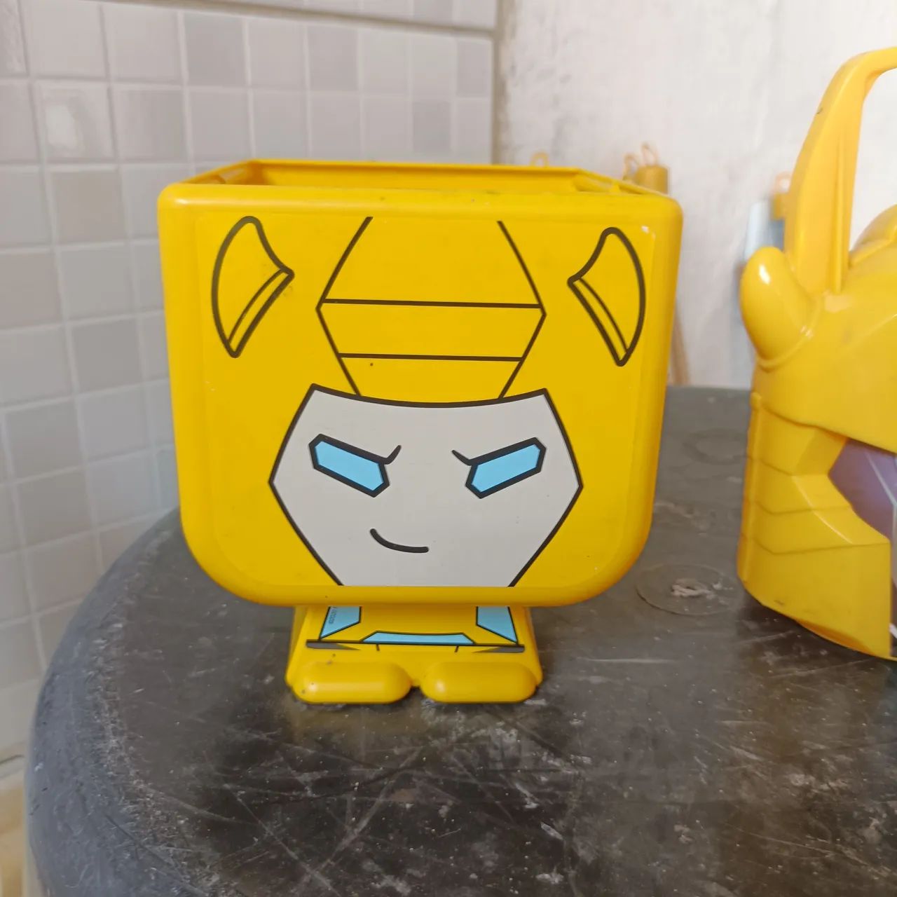 2 Brinquedos Transformers Bumblebee - Foto 2