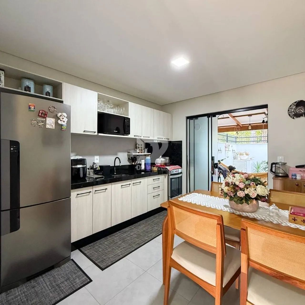 GEMINADO DUPLEX SEMIMOBILIADO COM 2 QUARTOS | TRÊS RIOS DO SUL - Foto 3