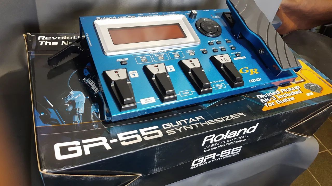 Roland GR-55 Guitar Synth - Excelente estado - Foto 2