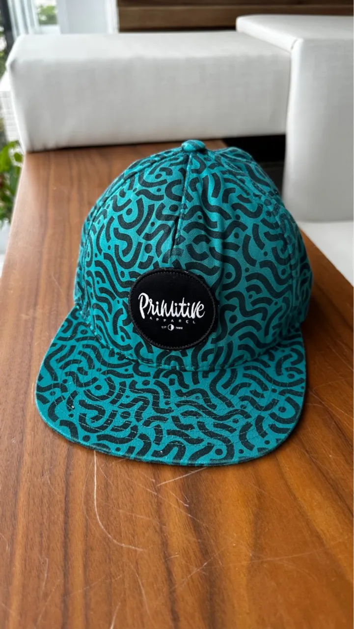 Boné Primitive Azul