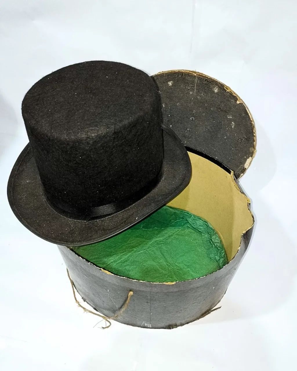 Cartola antiga com caixa original