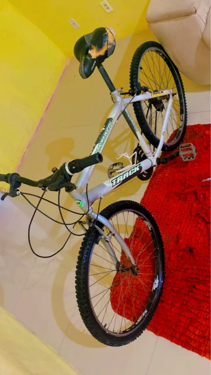 Bicicleta Track Mountain Bike