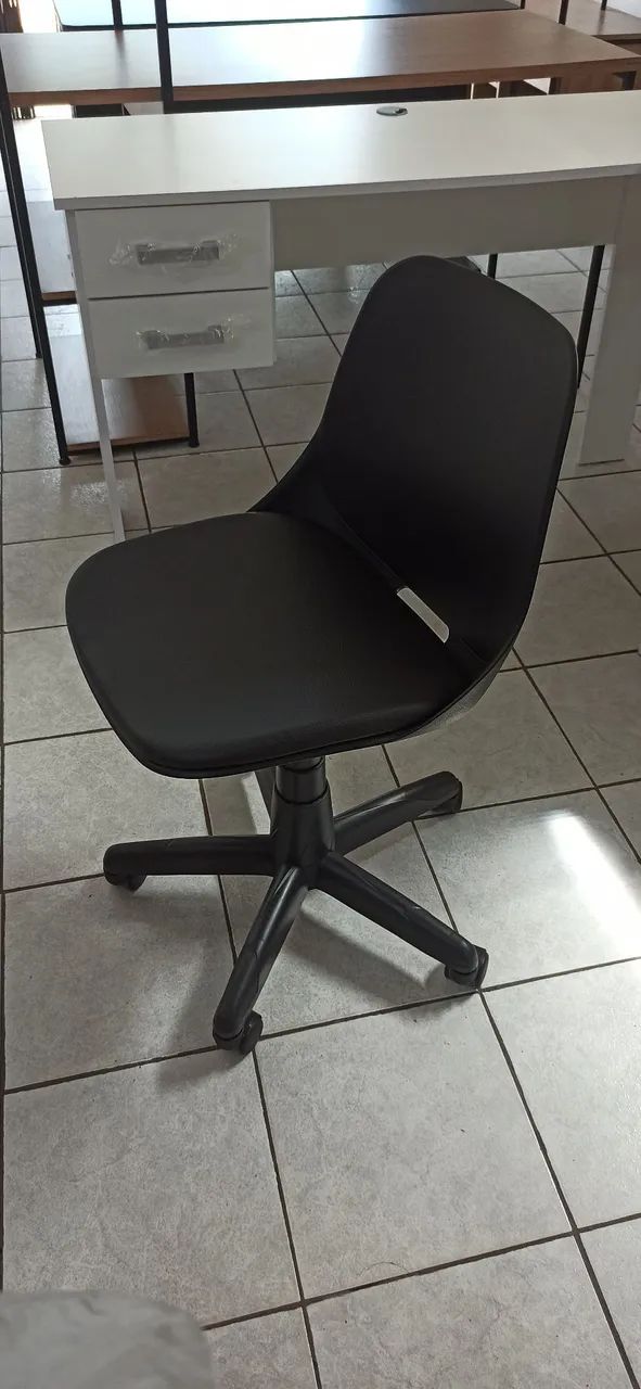Cadeira para escritório nova  - Foto 3