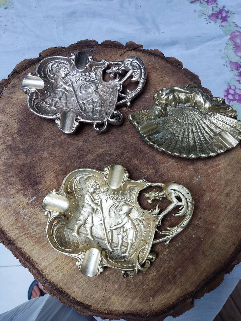 Conjunto de Cinzeiros Antigos Decorativos