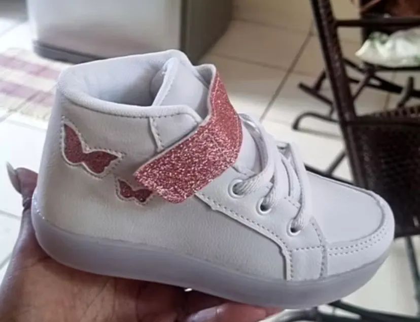 Tênis Infantil LED com Luzes Coloridas - Foto 2