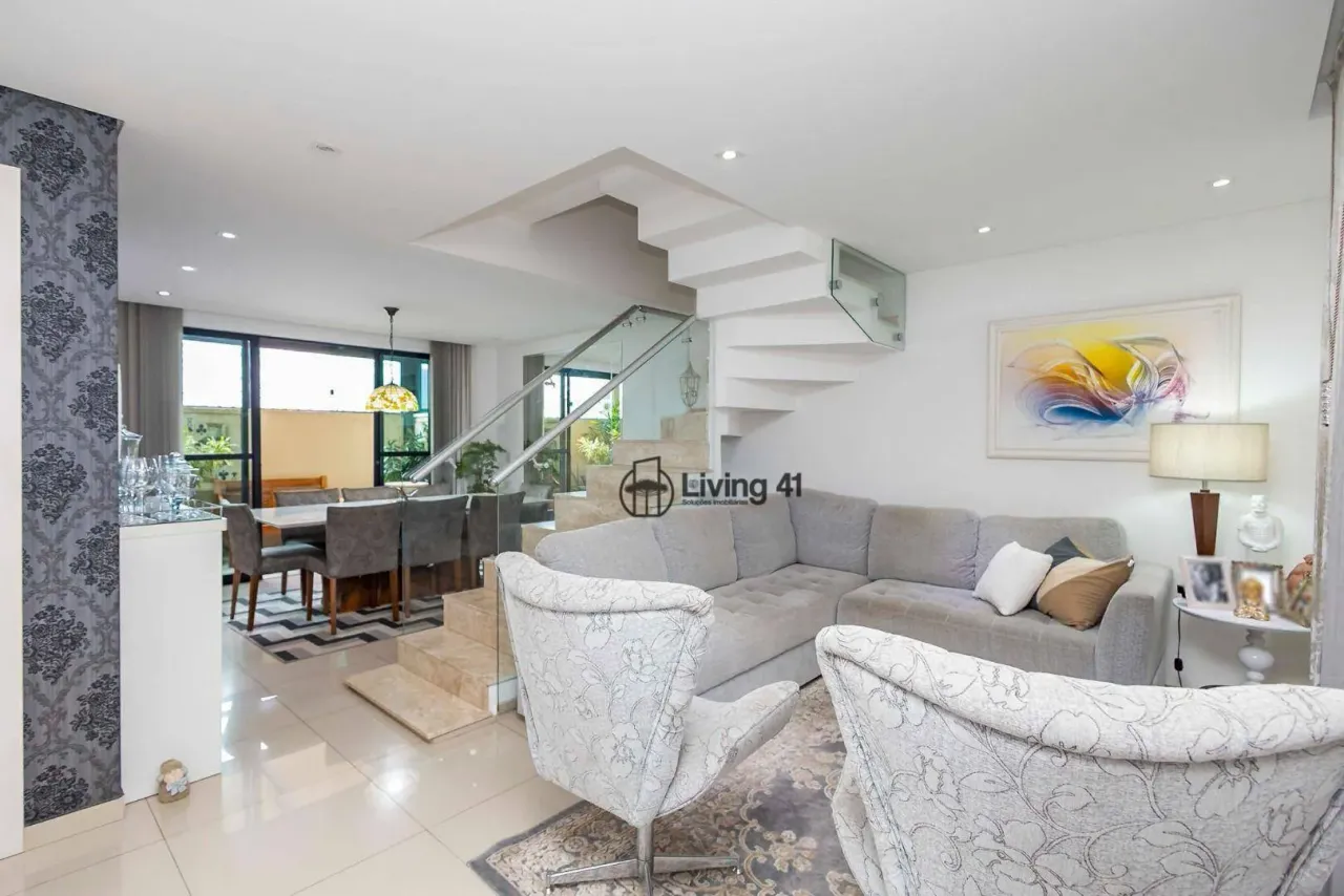 Sobrado Triplex com 3 dormitórios à venda, 129 m² por R$ 900.000,00 - Bacacheri - Curitiba