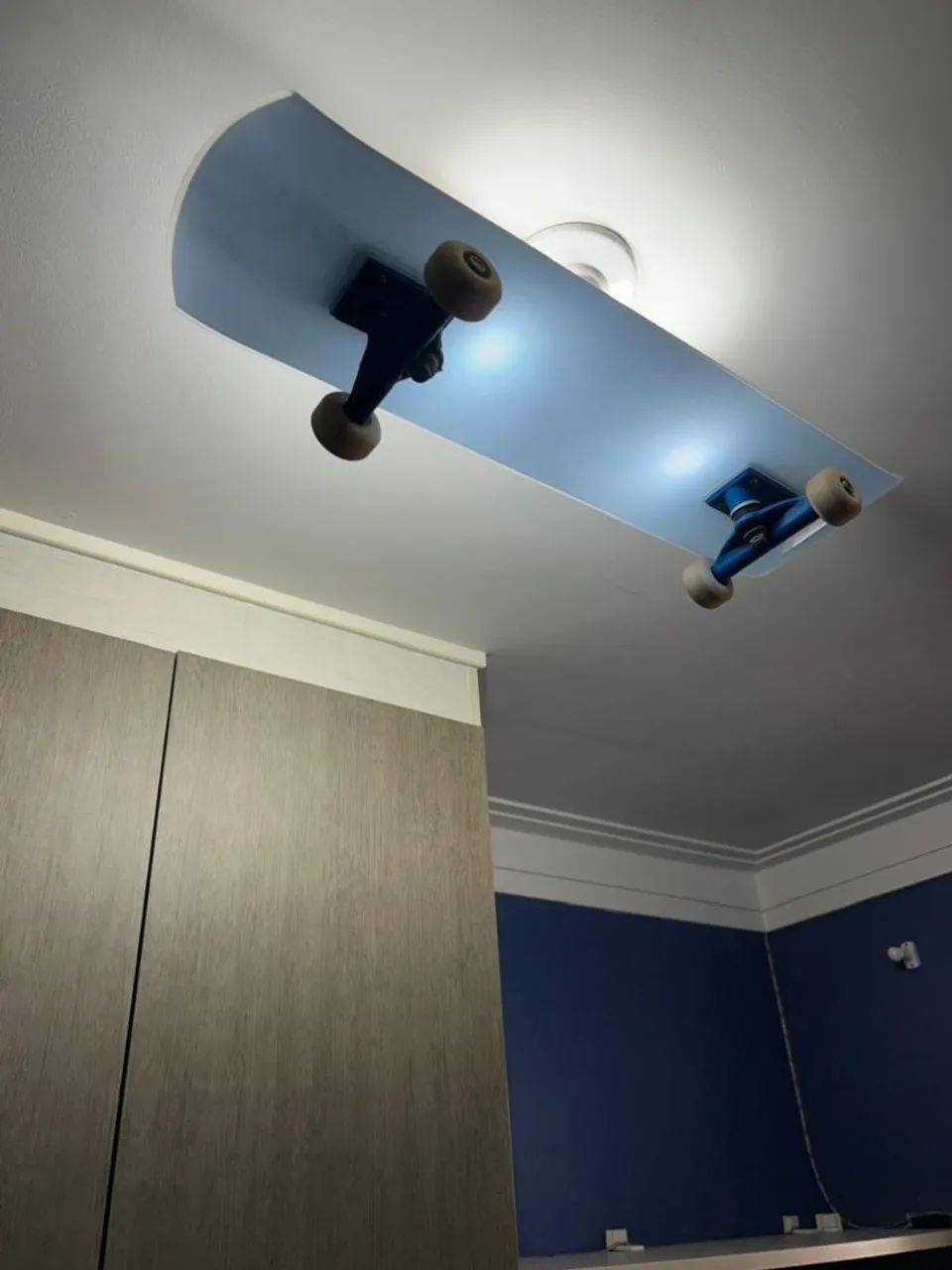 Luminária de Skate - Iluminação Criativa e Moderna - Foto 2
