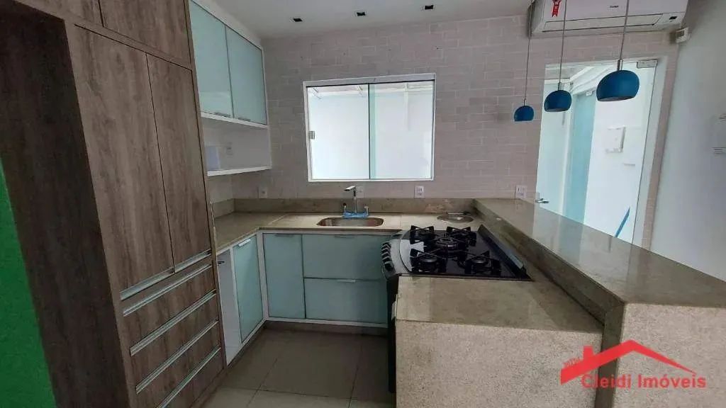 Casa com 3 dormitórios para alugar, 93 m² por R$ 4.040,00/mês - Bom Retiro - Joinville/SC - Foto 2