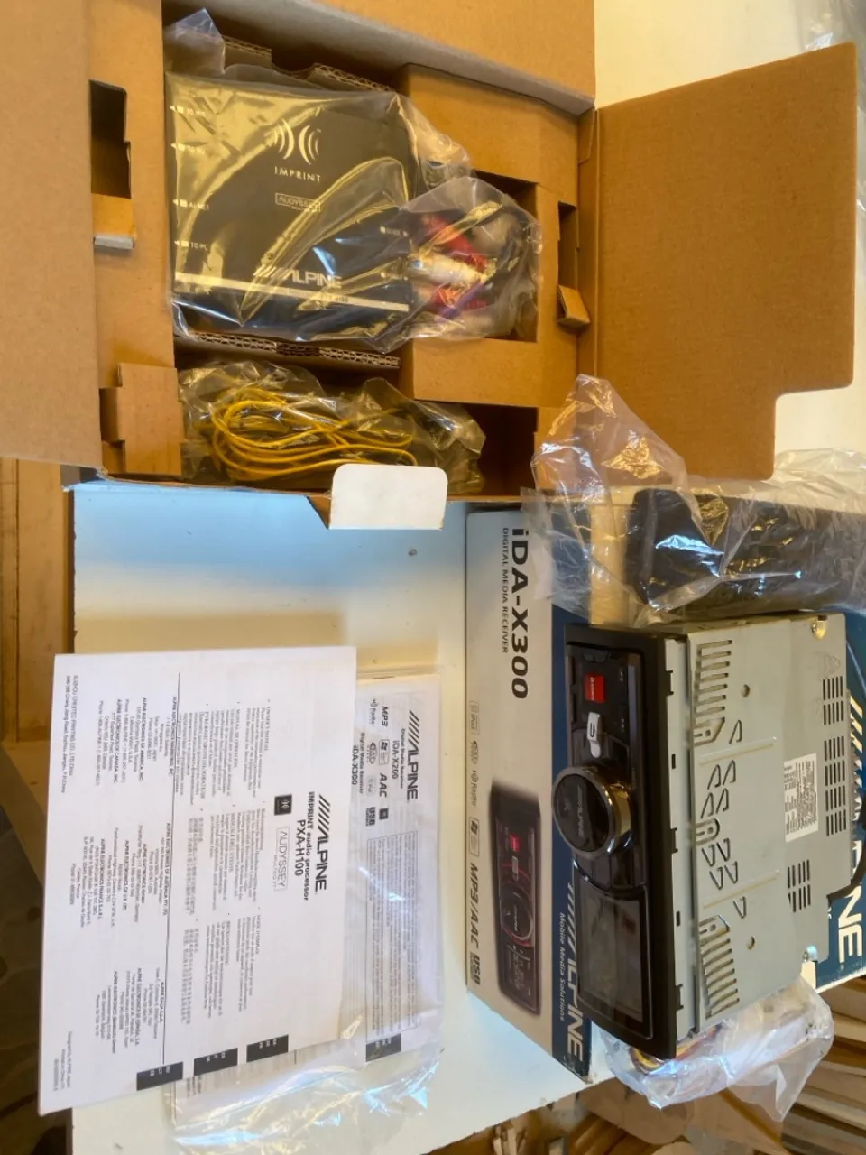 Media Digital Receiver alpine IDA-X300 + Processador alpine PXA-H100 imprint
