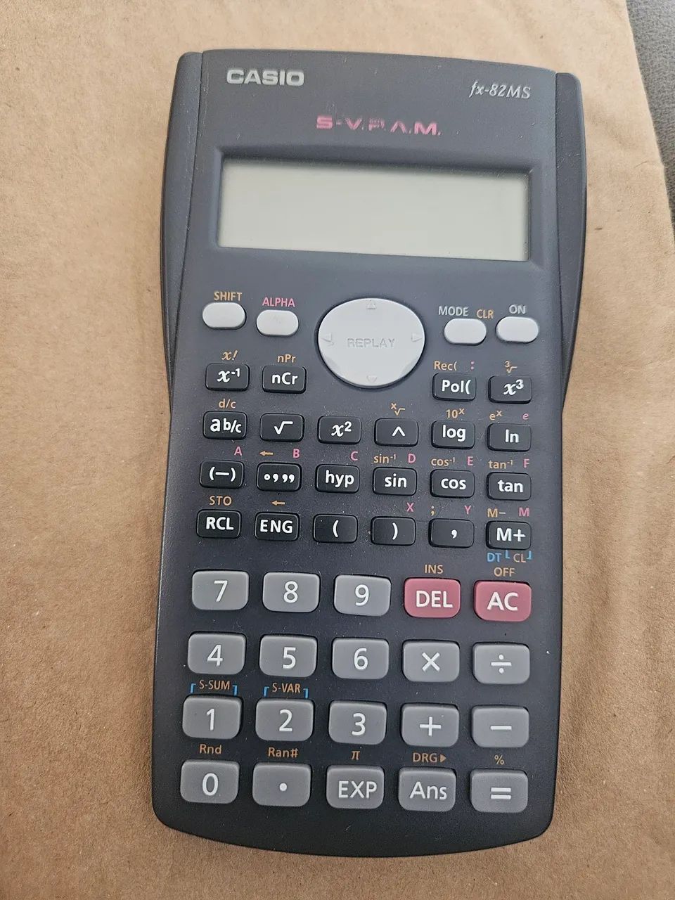 Calculadora Científica 240 Funções  FX-82MS-2-S4-DH Casio