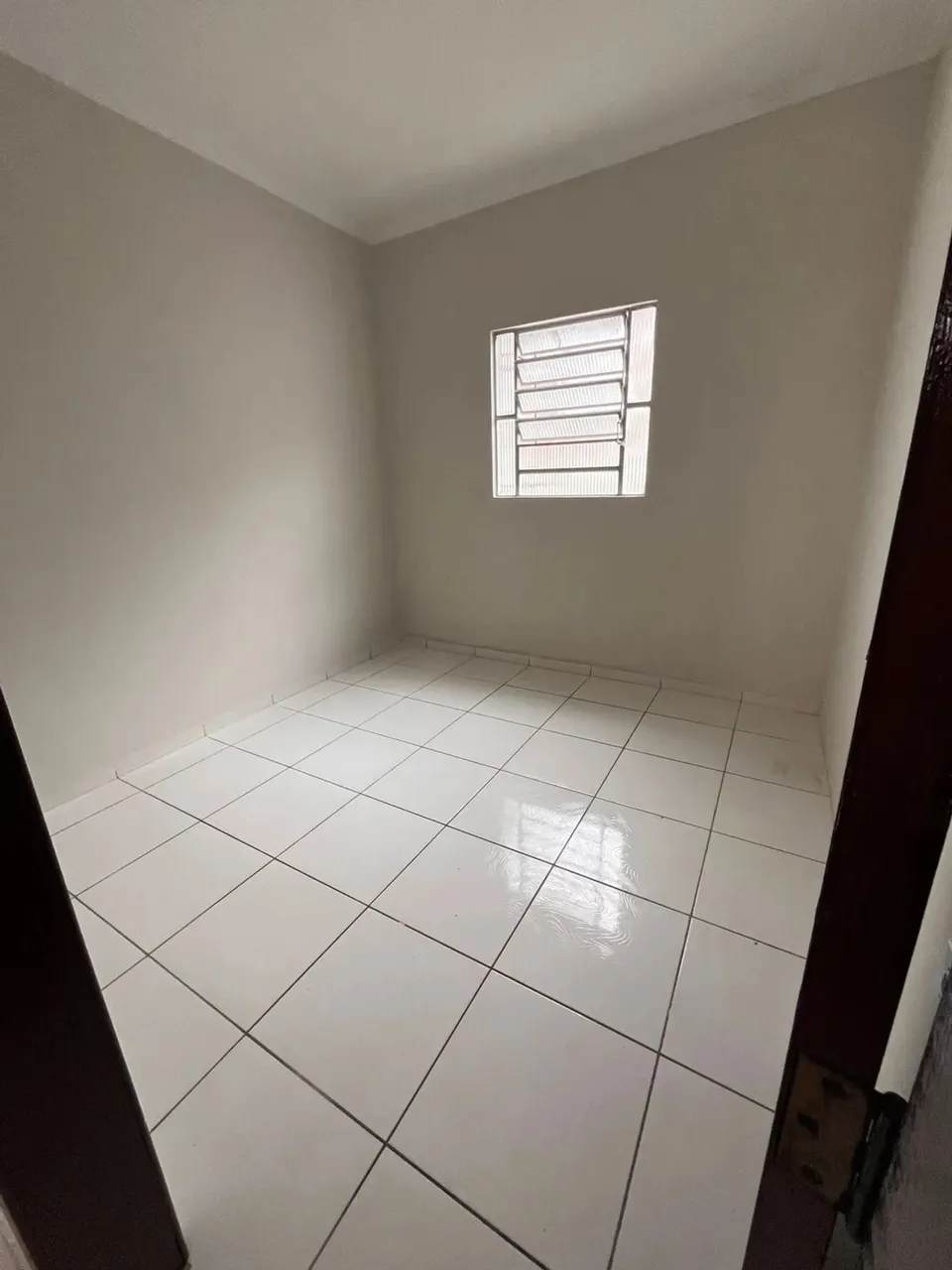Imóvel para aluguel possui 200 metros quadrados com 3 quartos em Petrópolis - Maceió - AL