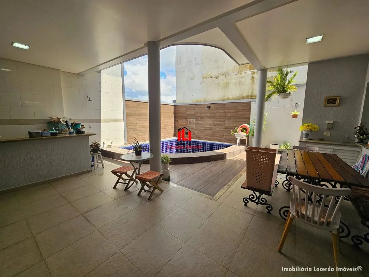 Condomínio Residencial Tapajós | Casa no Tapajós Casa Térrea com 3 suítes + Subsolo - Foto 3