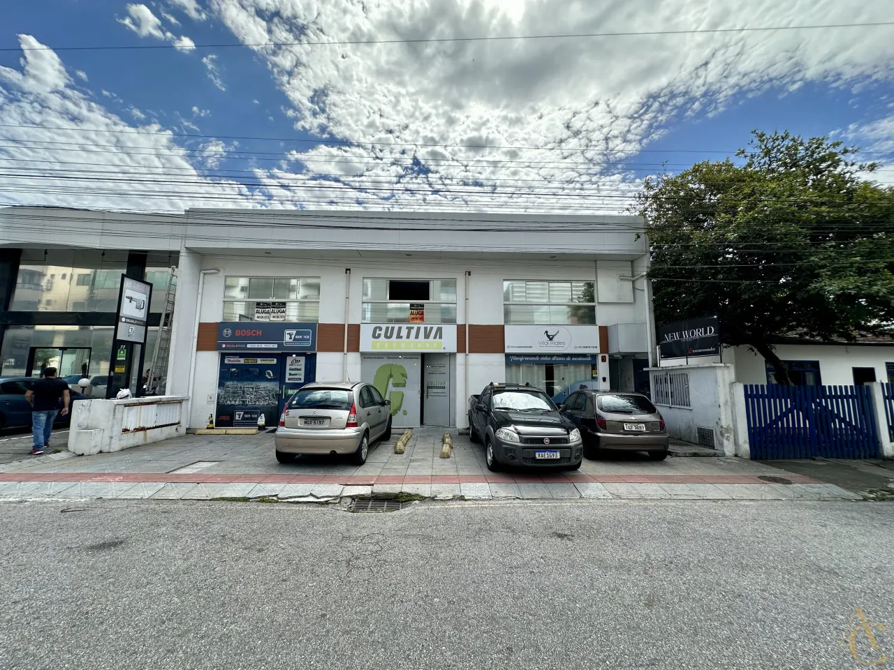 Sala para alugar, 58,95m² - Kobrasol - São José, SC.