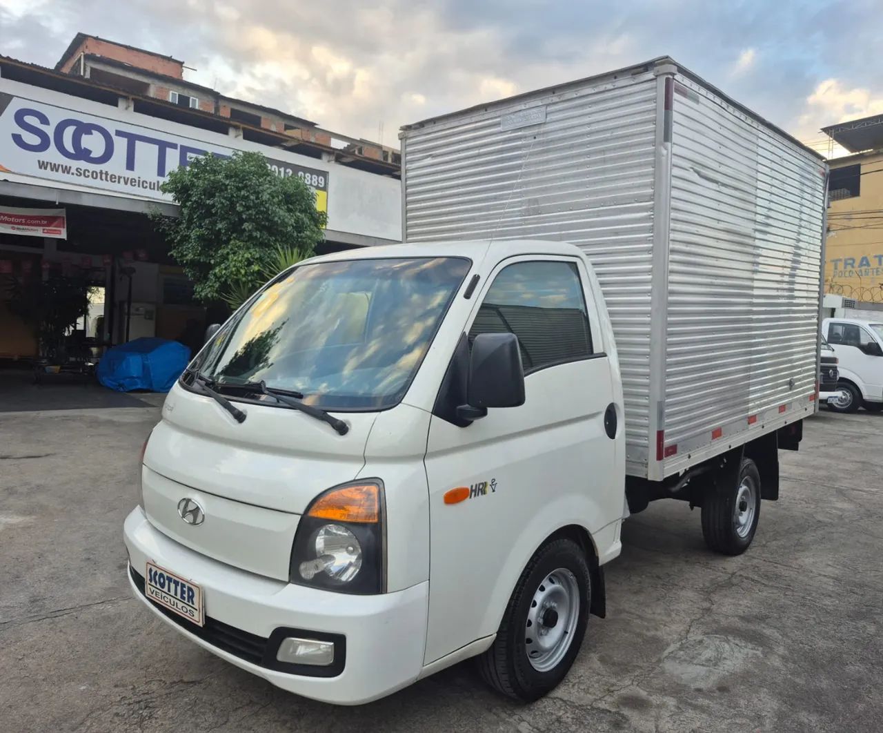 Hyundai Hr 2016