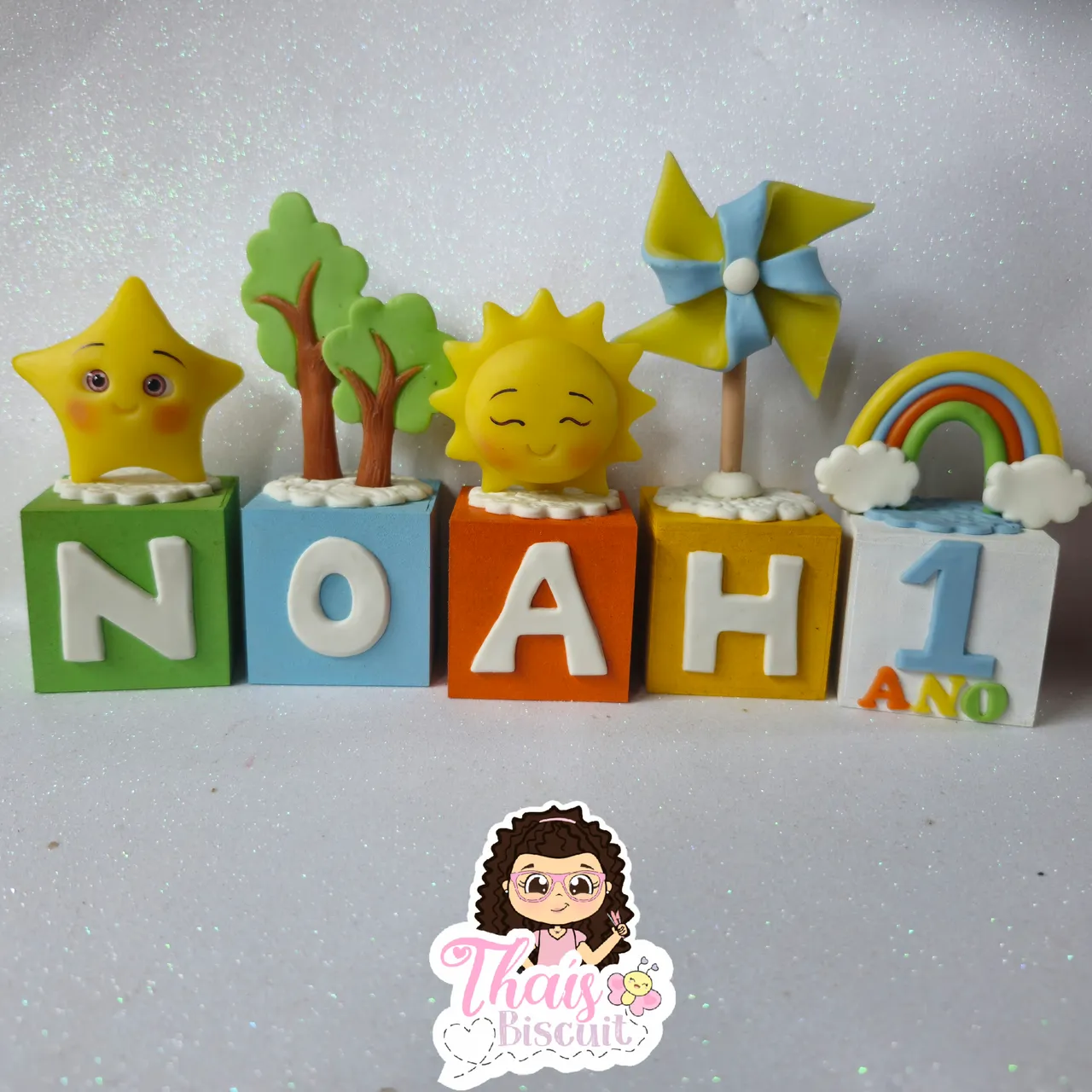 Cubos mdf personalizados com biscuit 