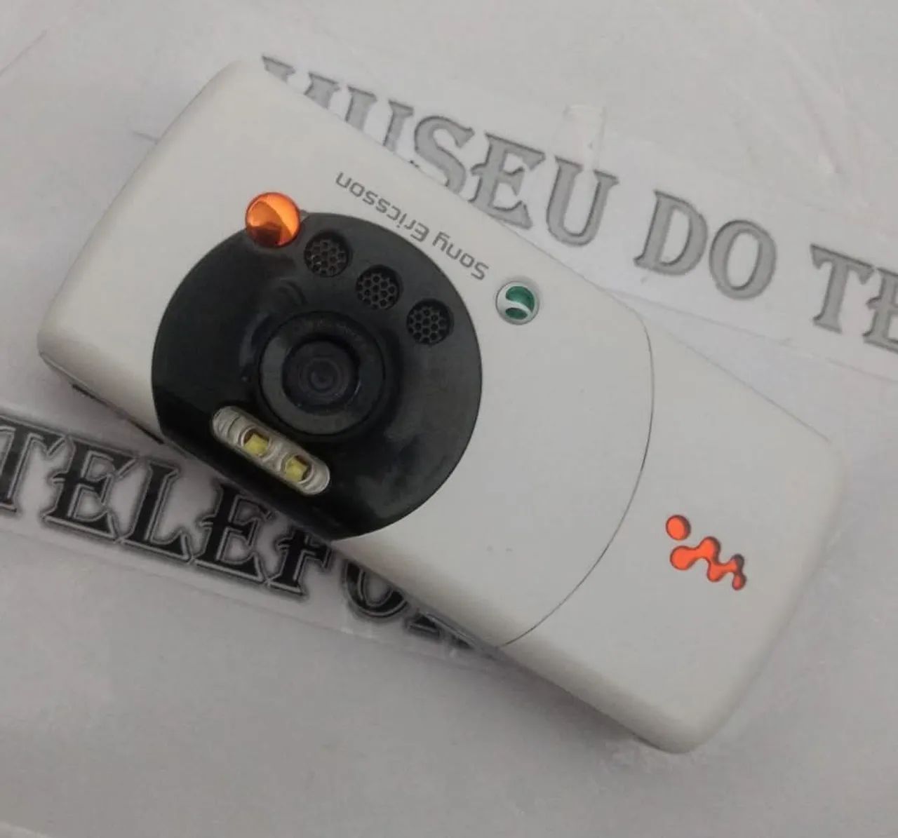 SONY ERICSSON w810 celular antigo RELIQUIA único walkman 