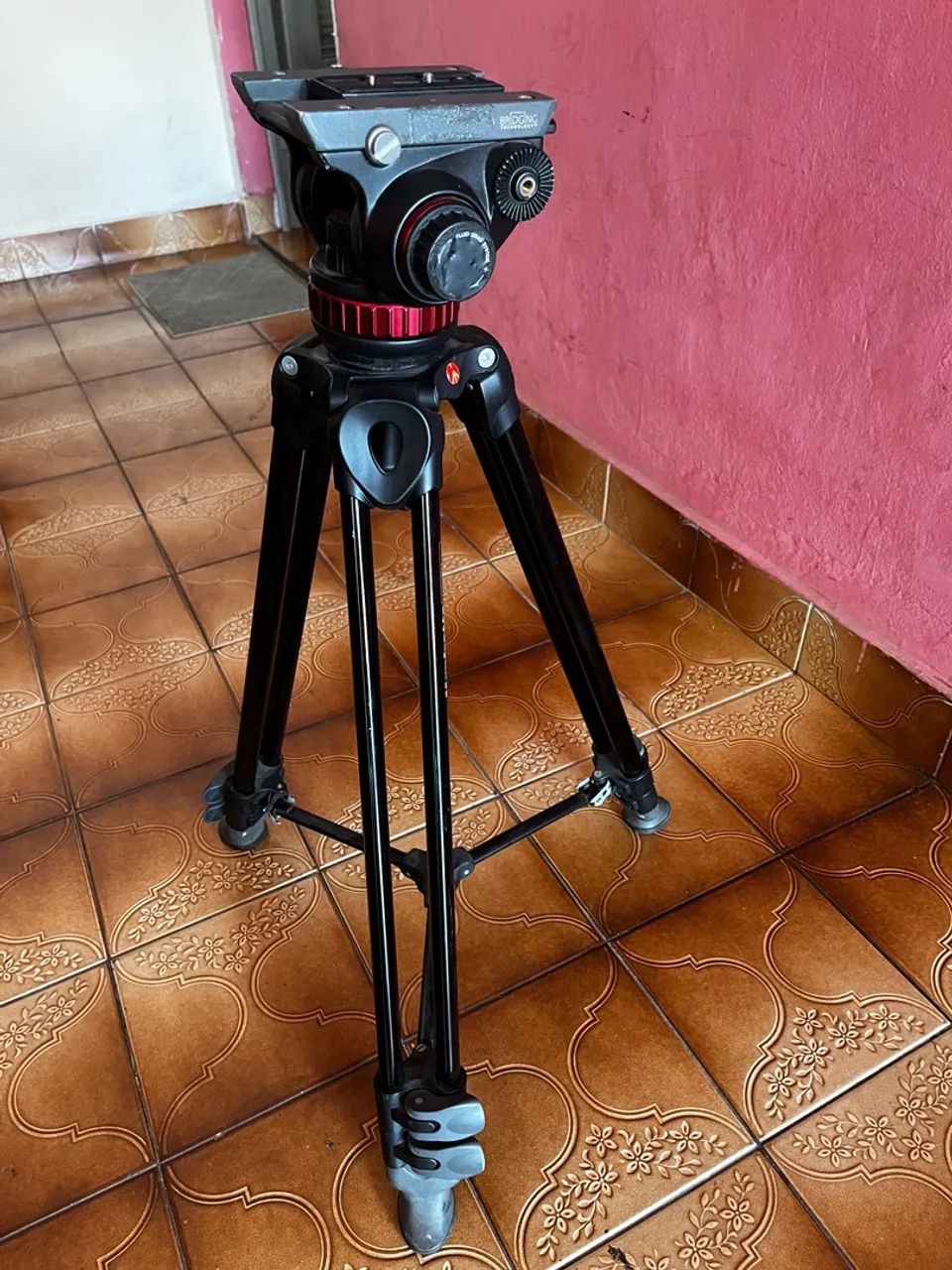 Tripé Manfrotto MVT502AM - Profissional - Foto 5