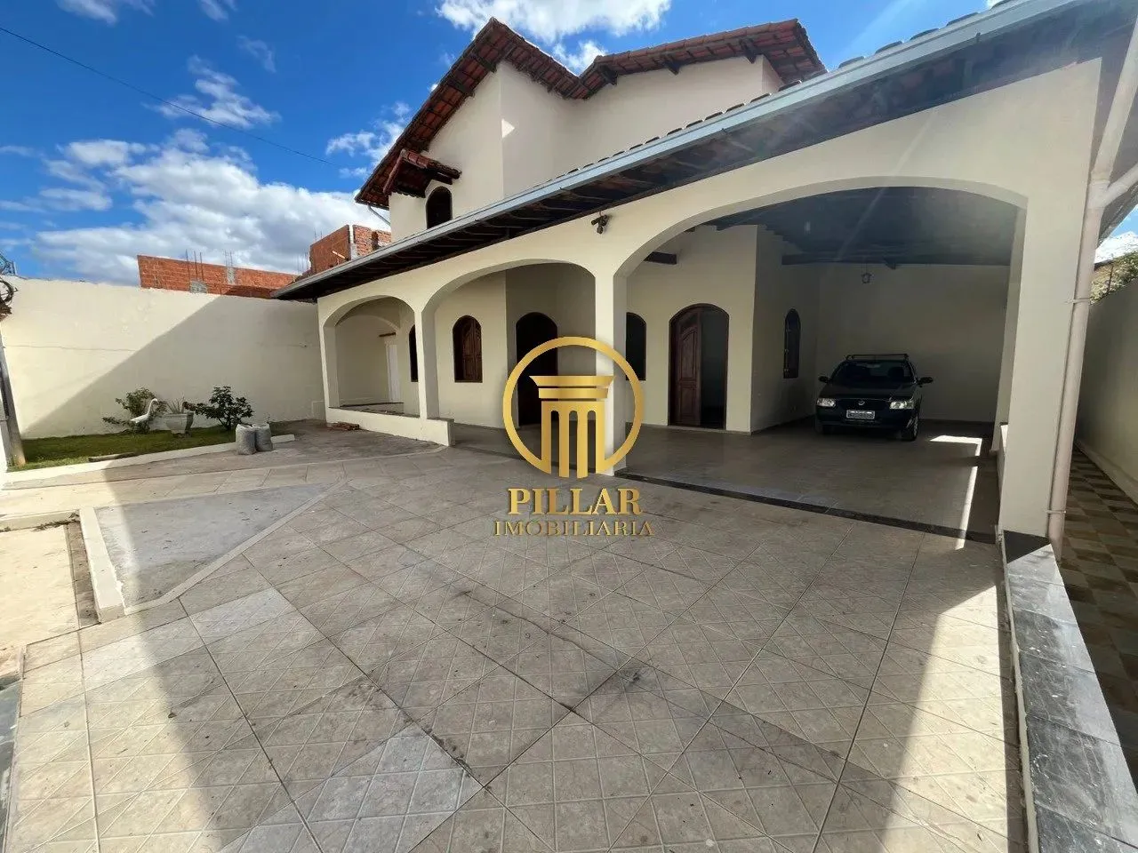 CASA COM 2 PAVIMENTOS DISPONÍVEL PARA LOCAÇÃO NO BAIRRO MORADA DO SOL- MONTES CLAROS/MG