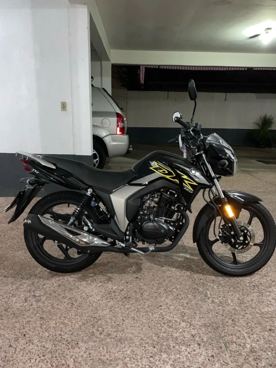 MOTO DK 150 usada 4 vezes