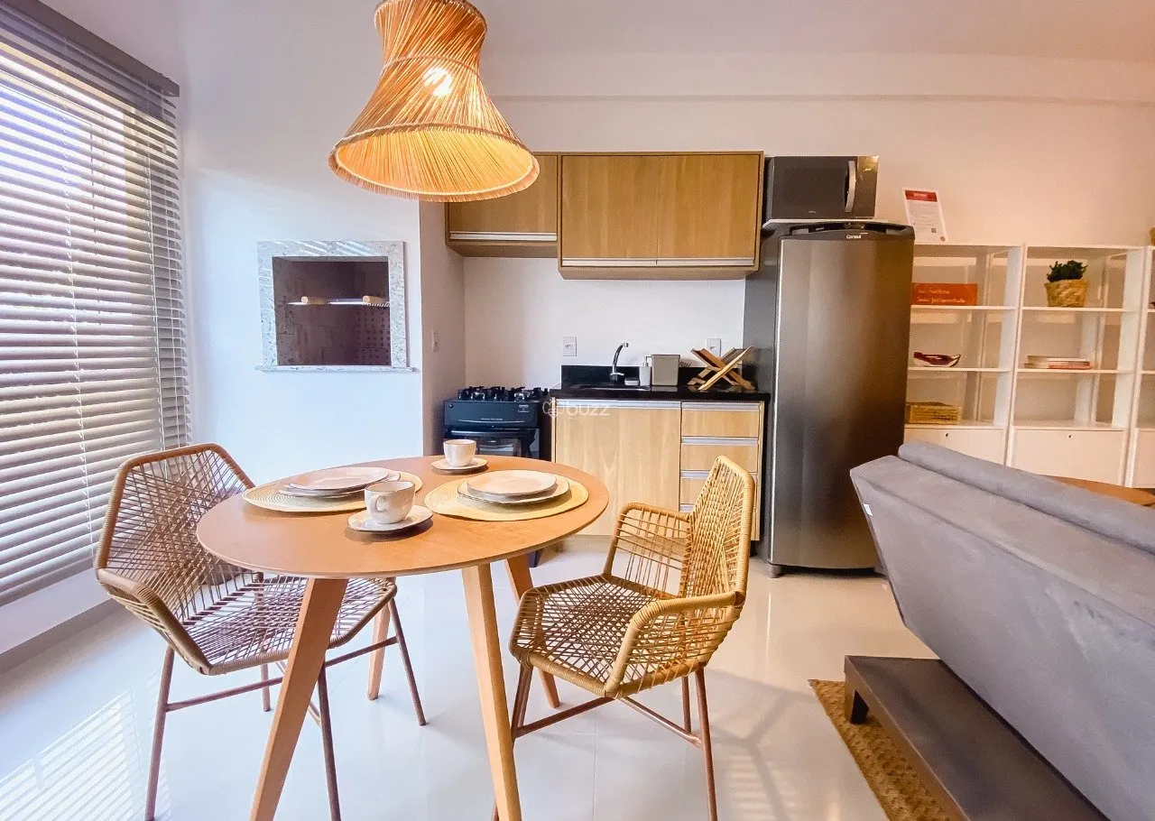 Imóvel para aluguel possui 56 metros quadrados com 1 quarto em Ribeirão da Ilha - Florianó