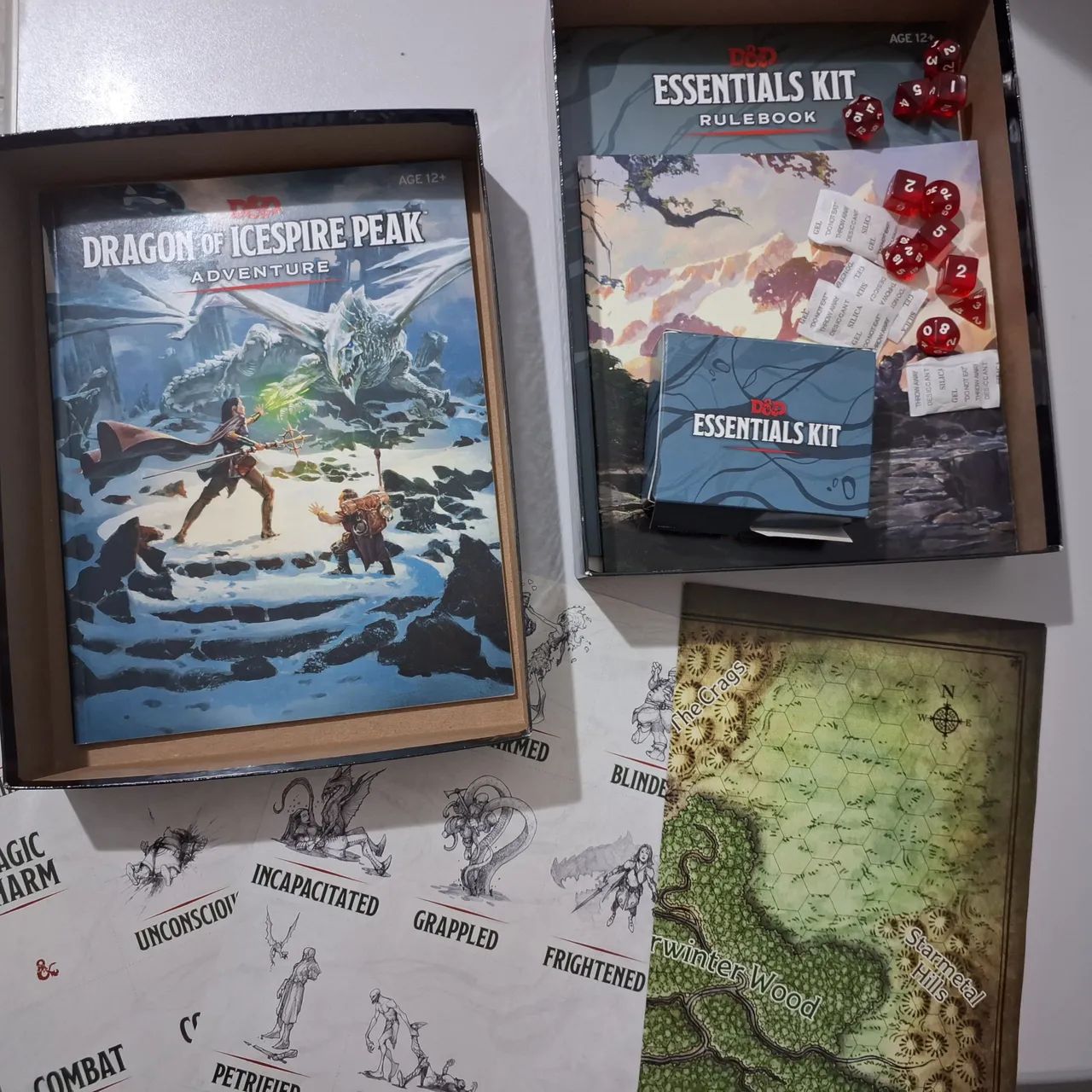 RPG Dungeons and Dragons Essentials Kit. Em inglês. - Foto 2
