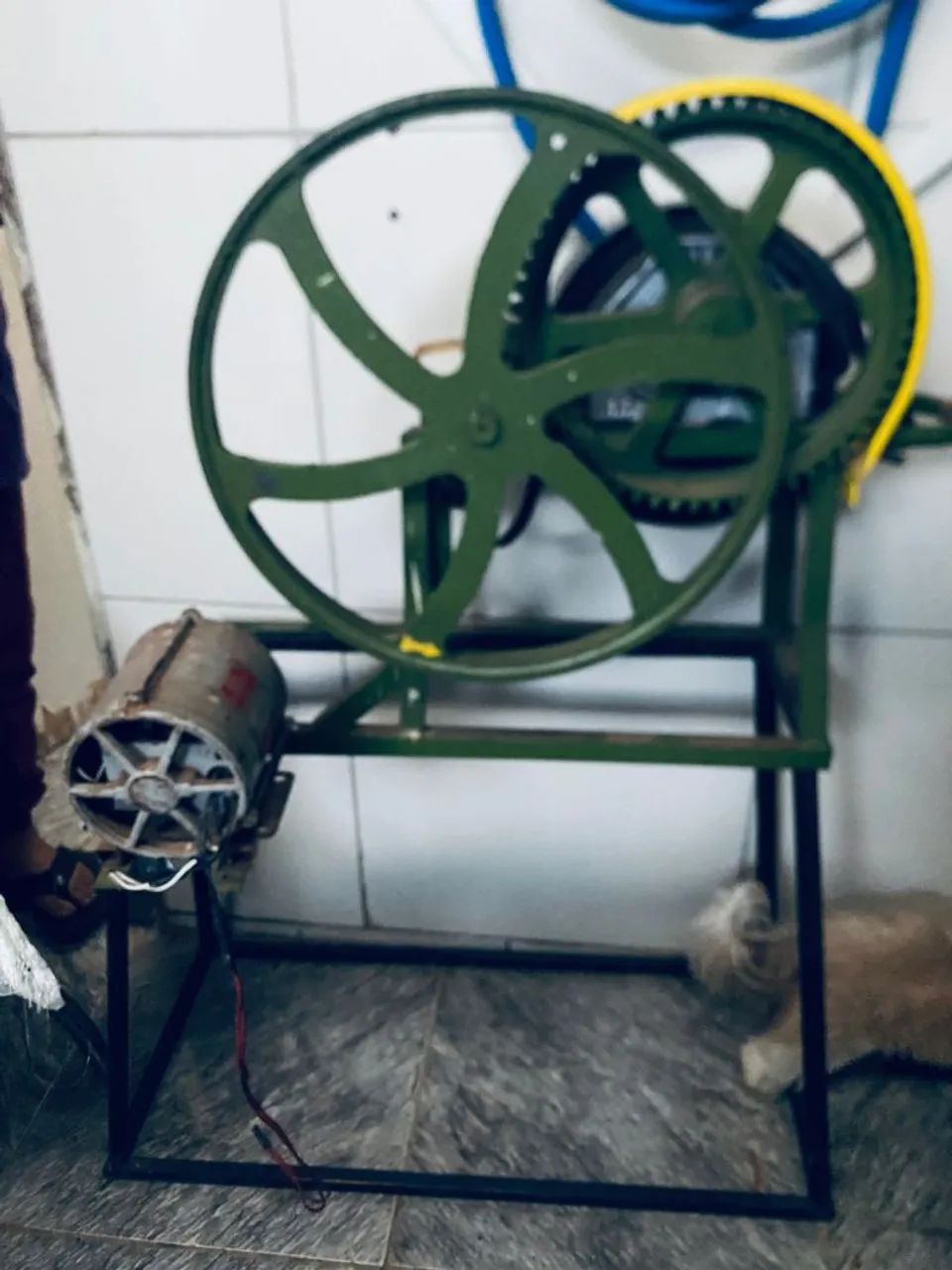 Engengem de cana desapego prai logo com motor elétrico 