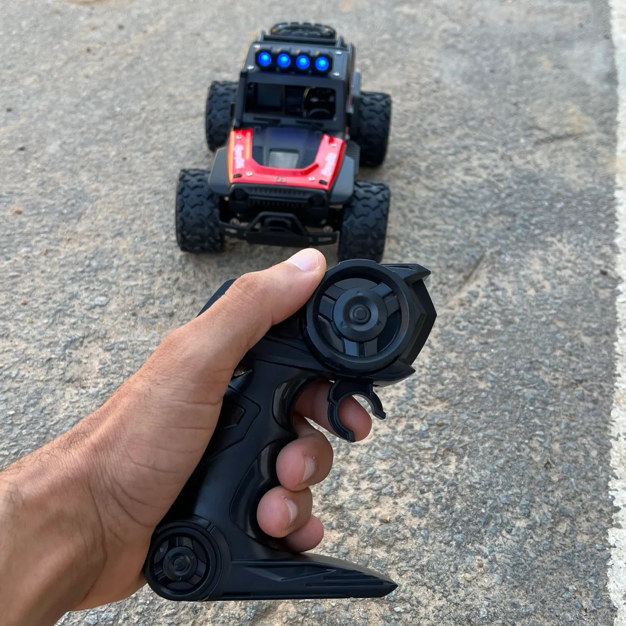 CARRINHO COM CONTROLE REMOTO  - Foto 4