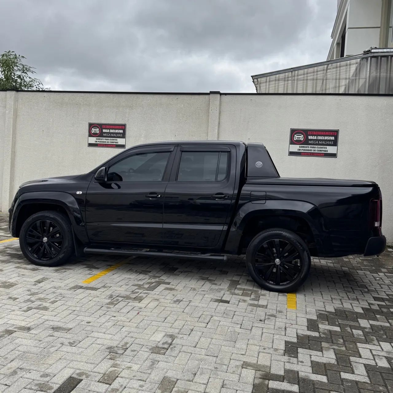 Amarok V6 Extreme 2021 Completa e muito conservada