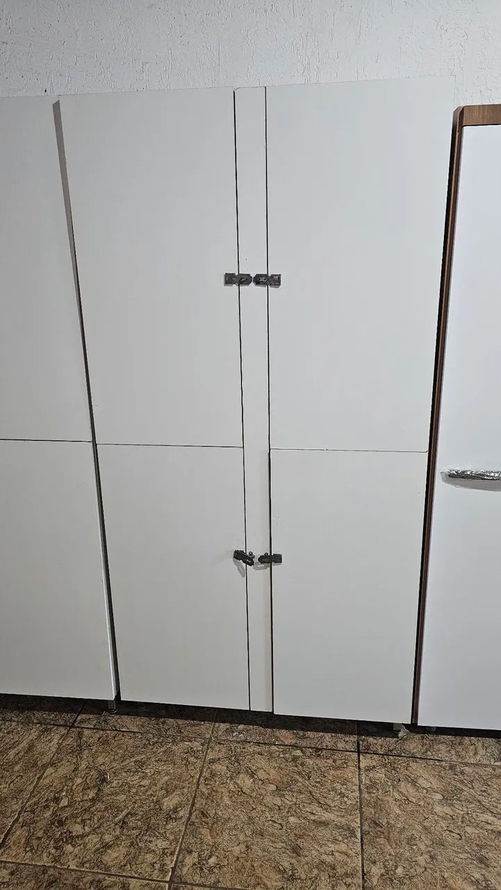 Armário Multiuso ou Roupeiro Comercial 100% MDF com tranca - Foto 5
