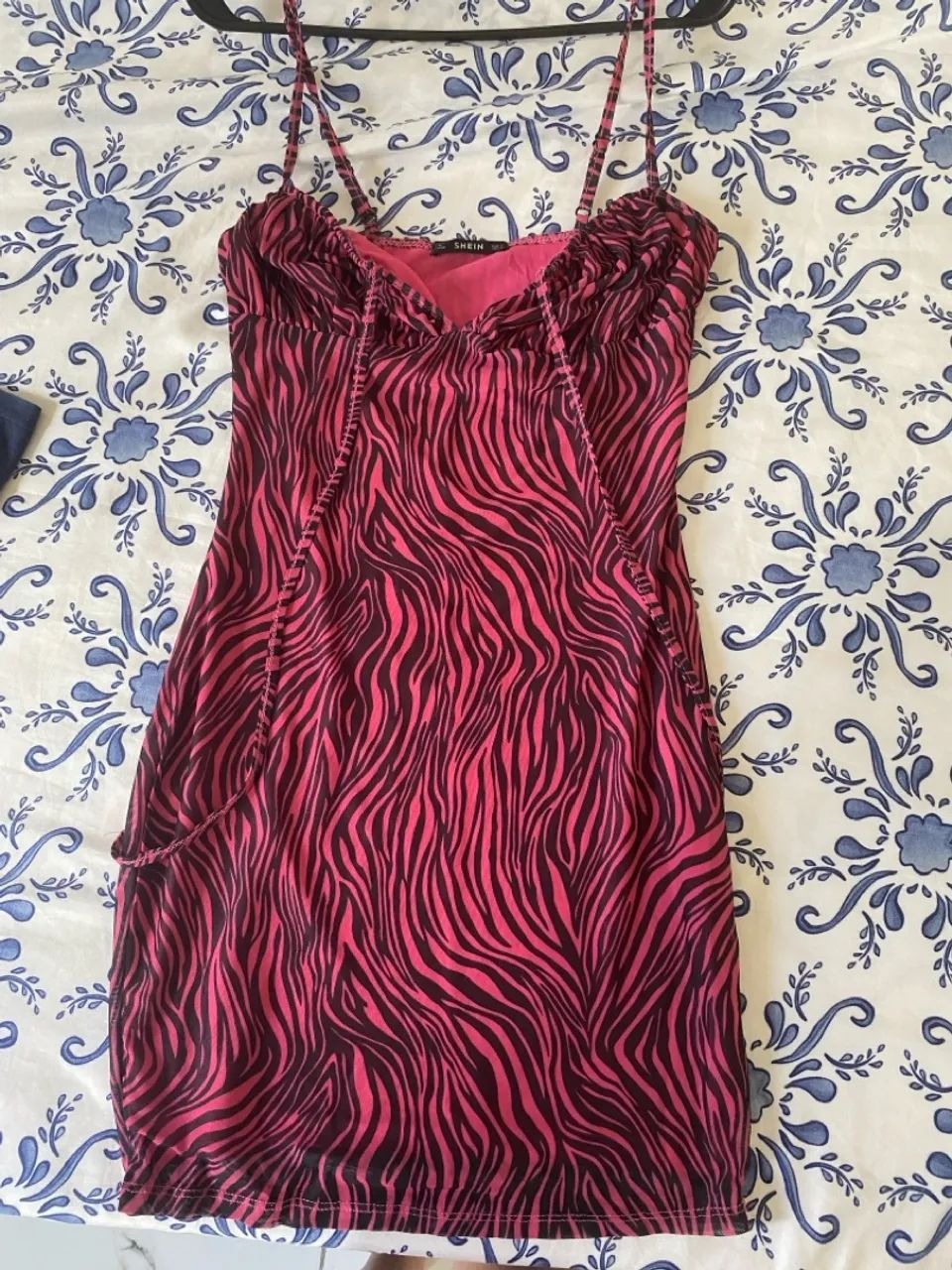 Vestido rosa de zebra 