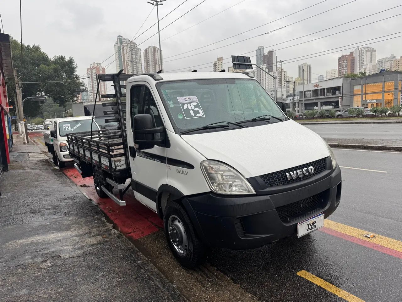 Iveco Daily 35s14 2015 novíssima  - Foto 3