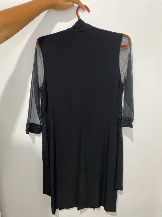 Vestido Longo Preto com Detalhes em Renda - Foto 5