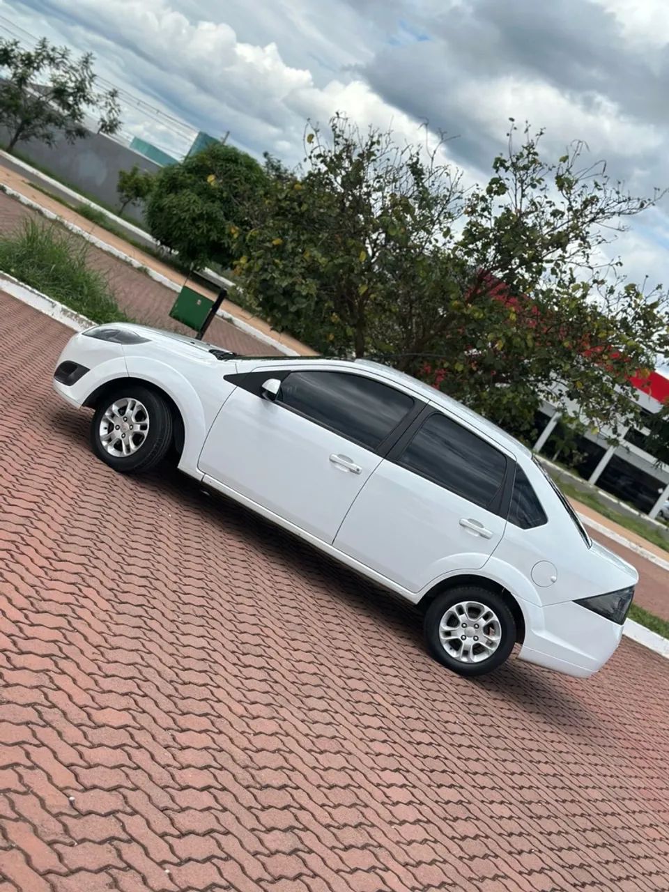 Ford Fiesta 1.6 2014 sedan completo, particular, revisado, financia  - Foto 4