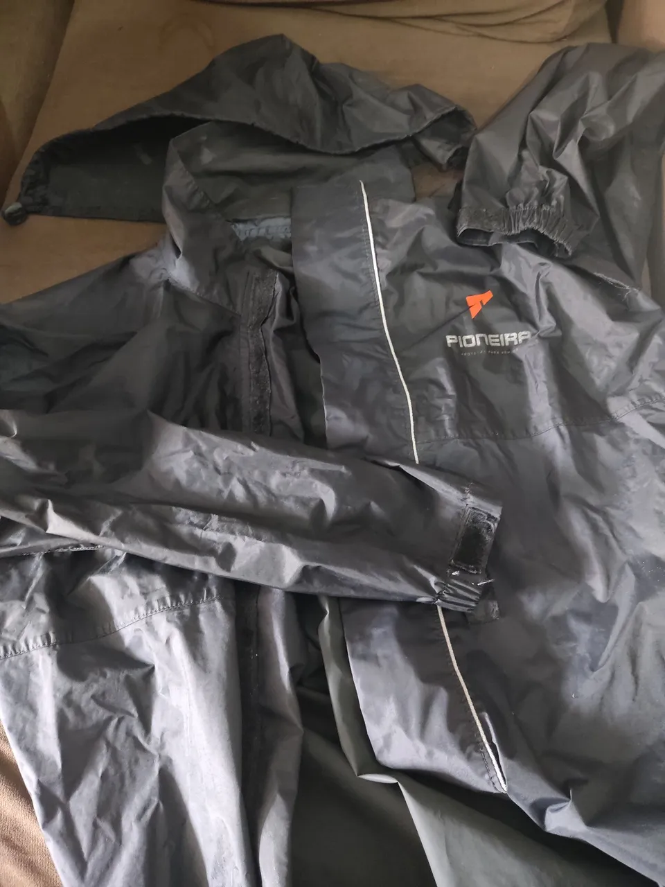 Capa de Chuva c/ capuz 30,00