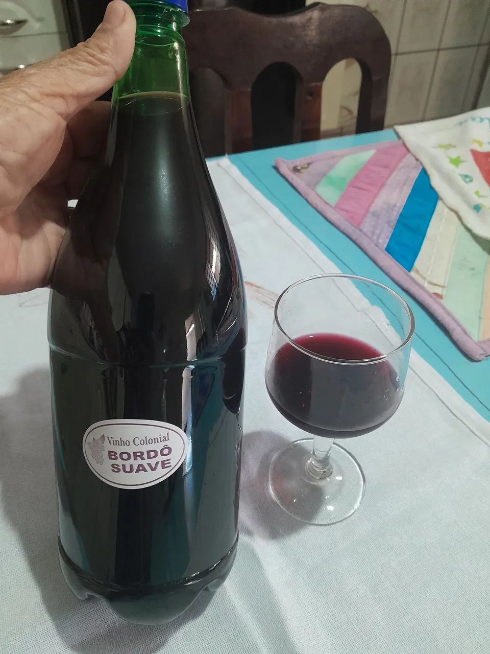 Vinho Tinto Bordô Suave - Garrafa de 1 Litro - Foto 4