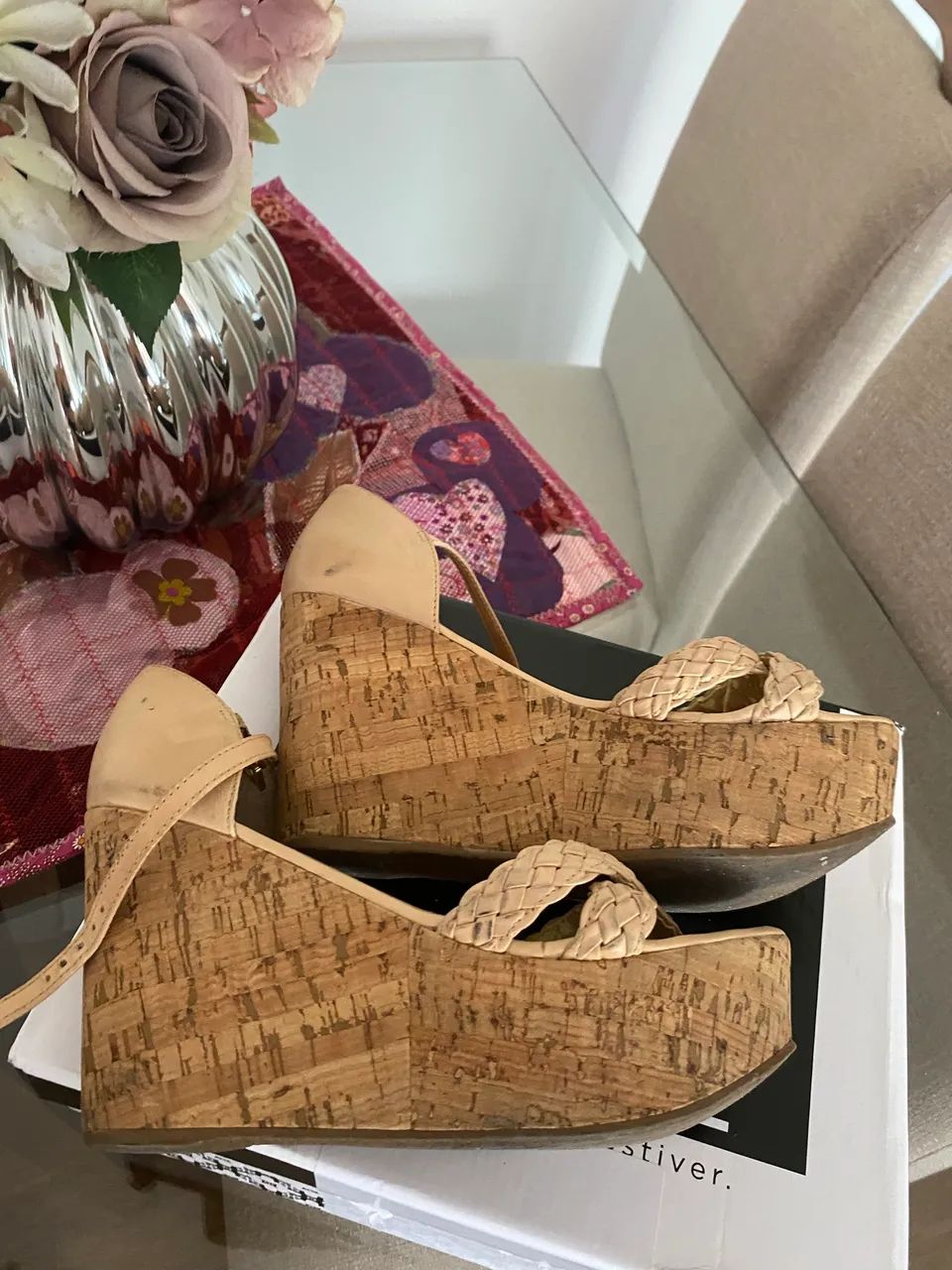 Vendo sandália Arezzo - Foto 5