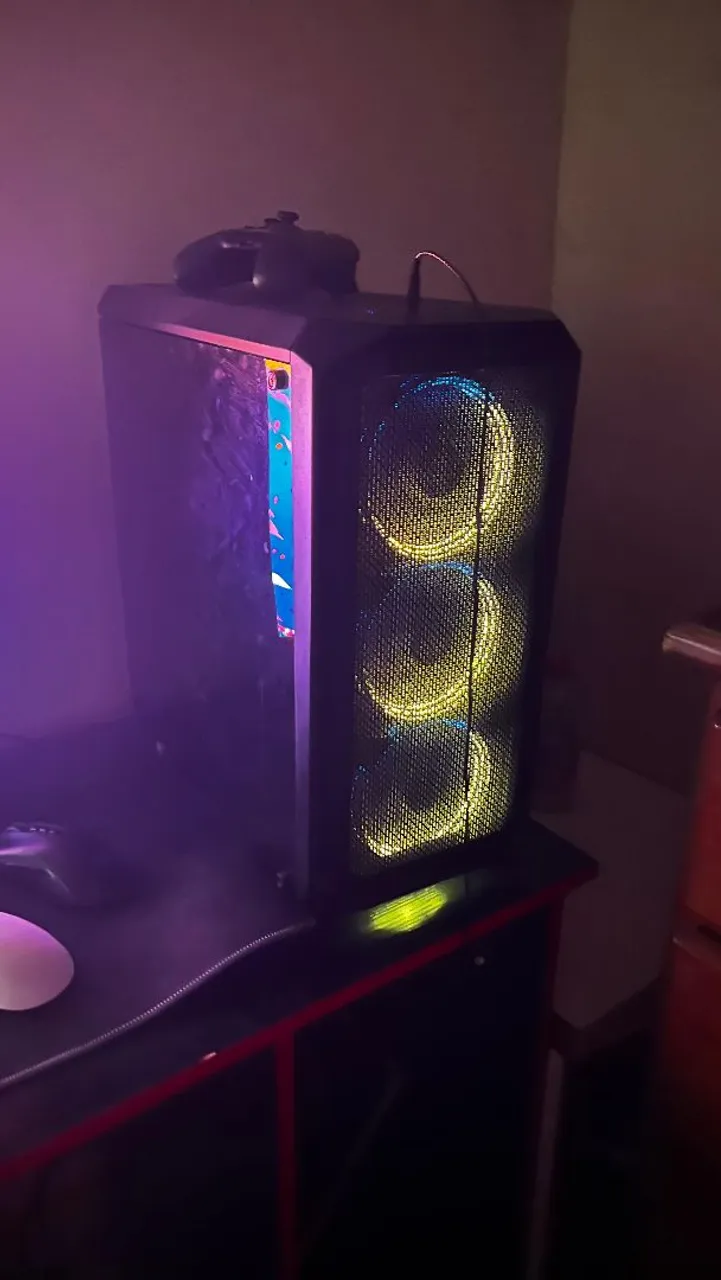 Pc gamer, em ótimo estado, menos de 1 ano de uso