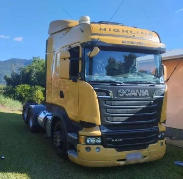 Scania R440  6x2  ano 2012