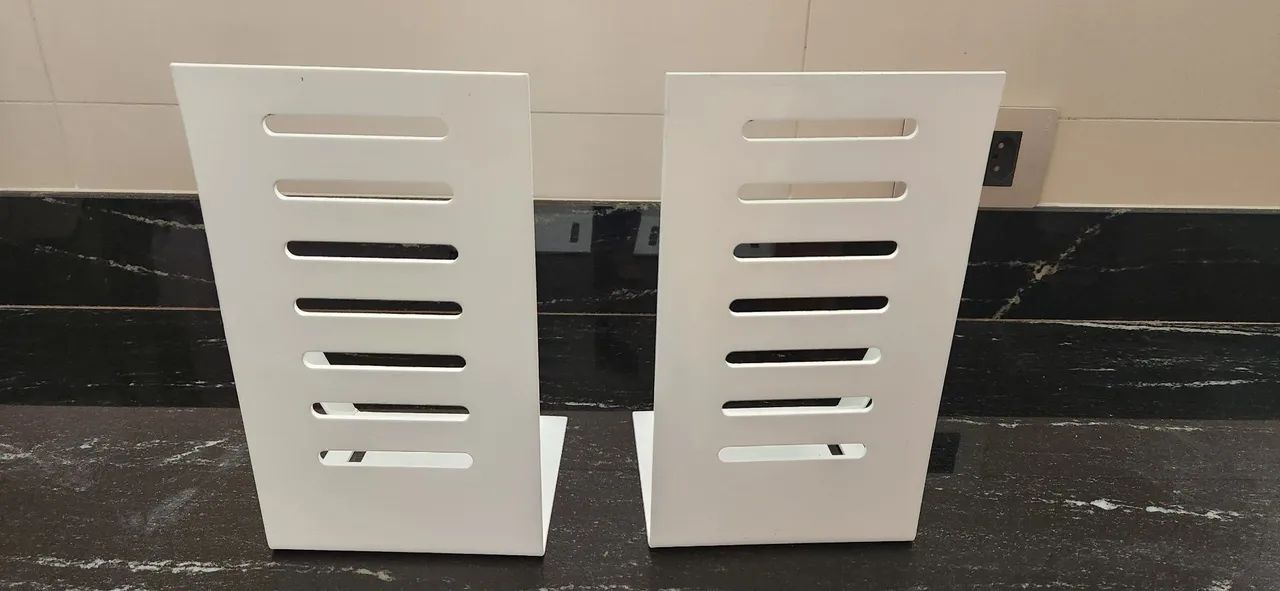 Suportes para prateleira em metal branco - Foto 3