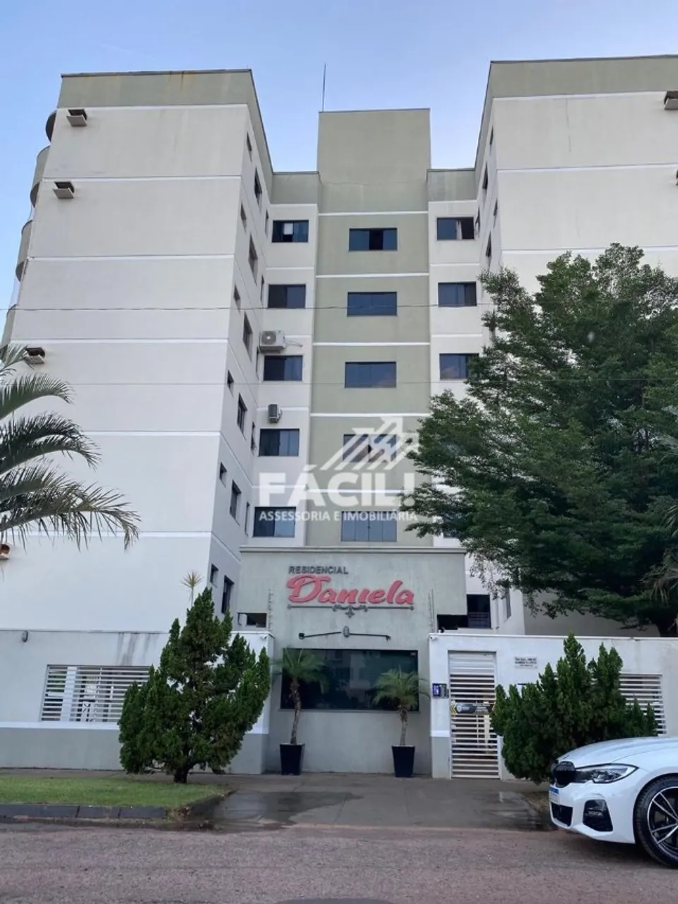 Vende-se Apartamento 2/4 sendo 1 Suíte na Quadra 108 Sul