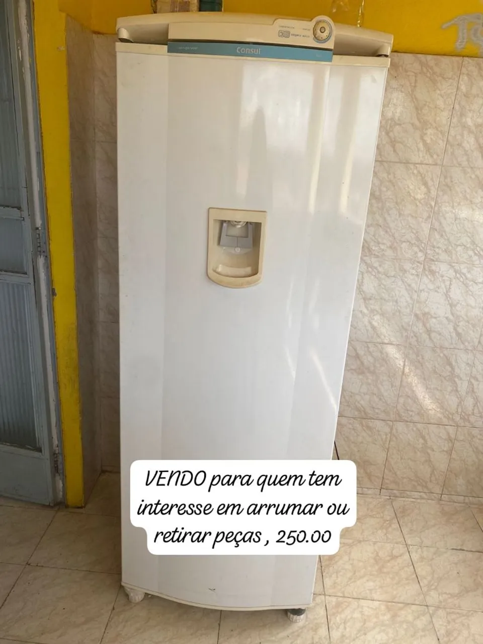 Geladeira Consul para Conserto ou Retirada de Peças