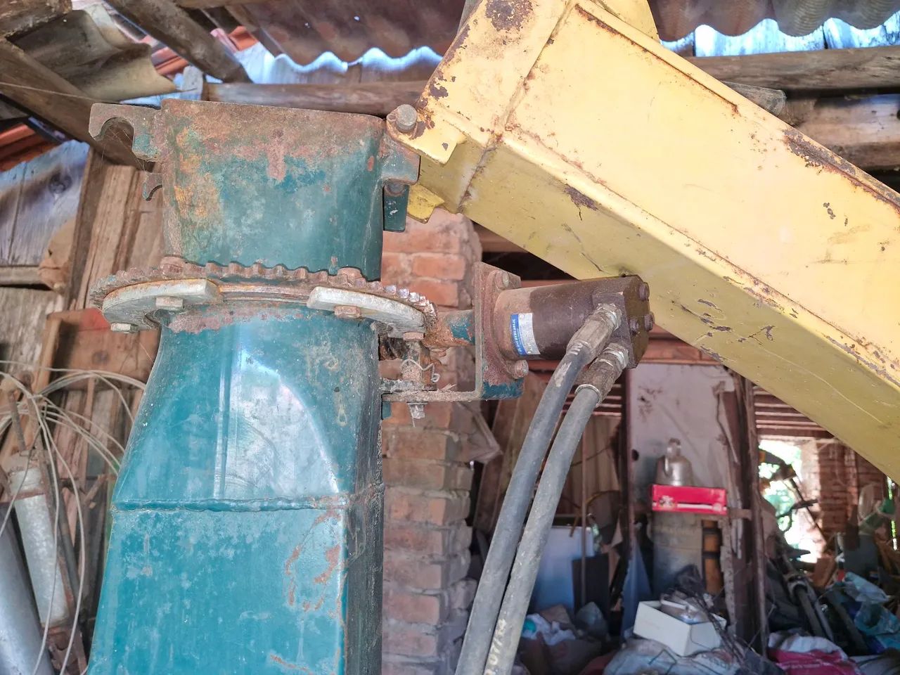 Siladeira de forragem64319179389825122