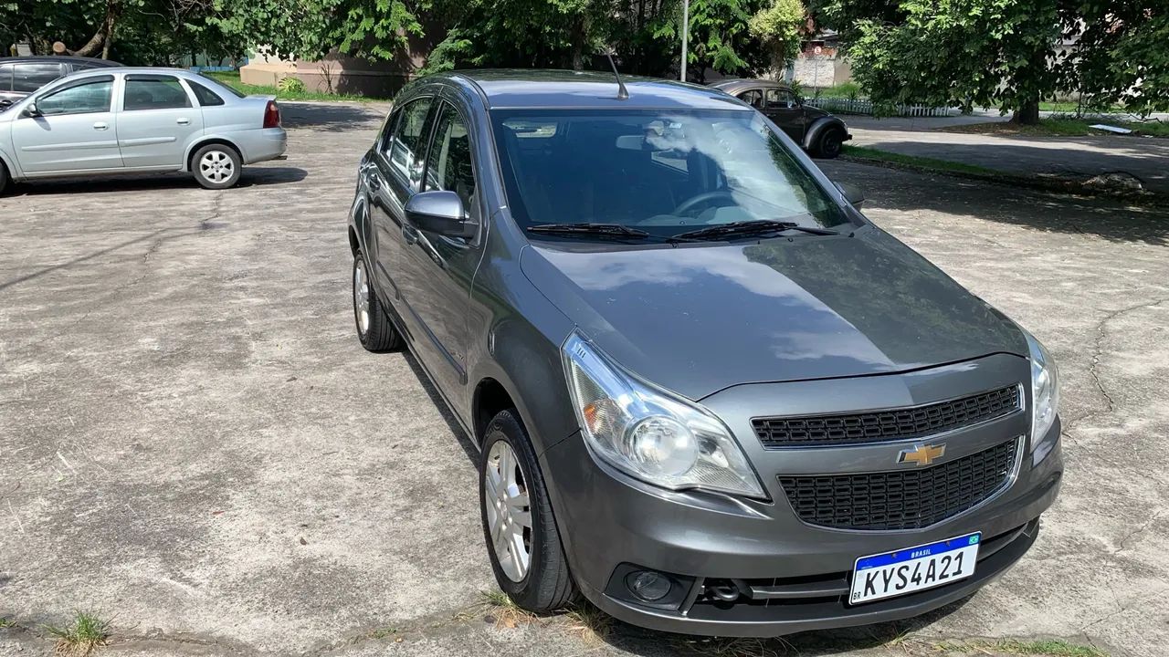 Vendo Agile LTZ baixo km