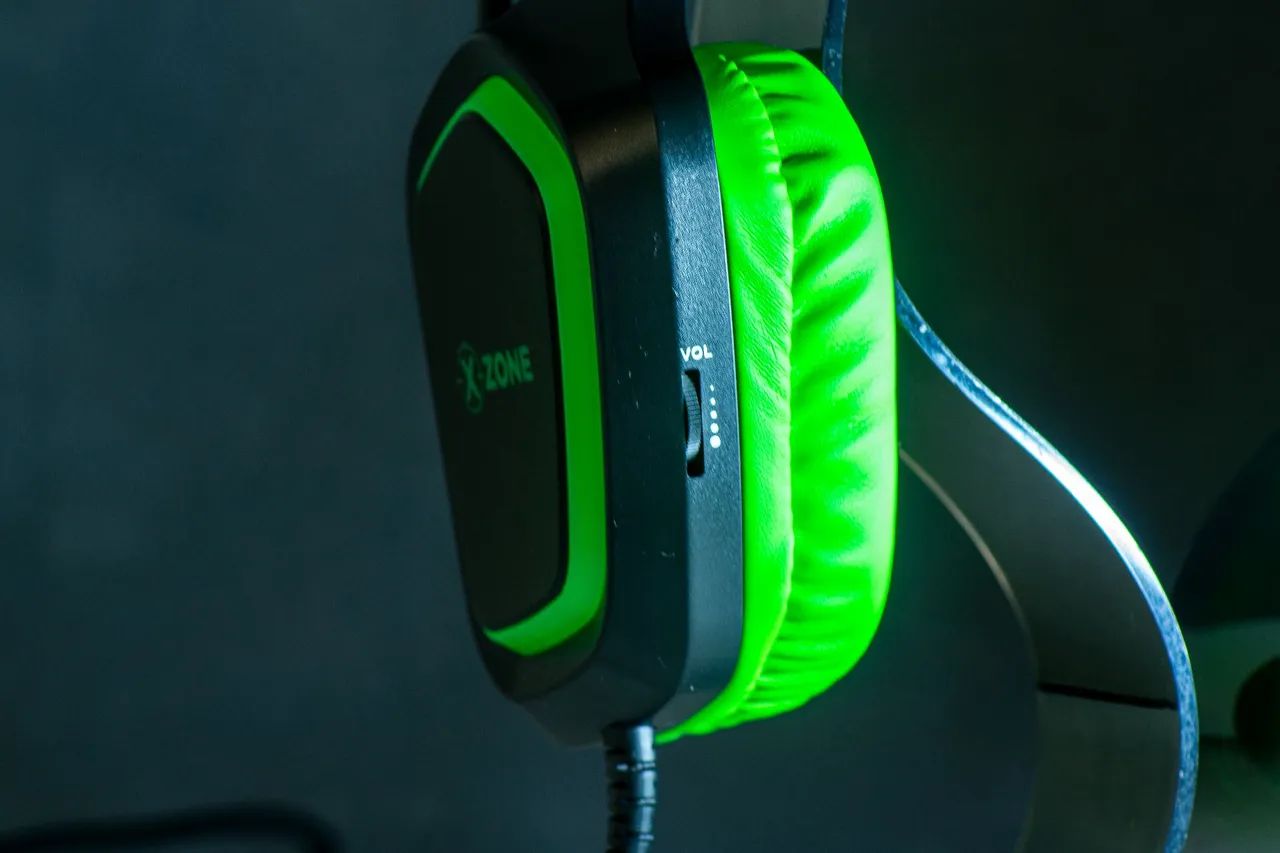 Headset Gamer Com Led XZONE423877990134599681