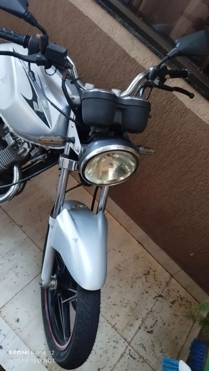 Suzuki yes 2008