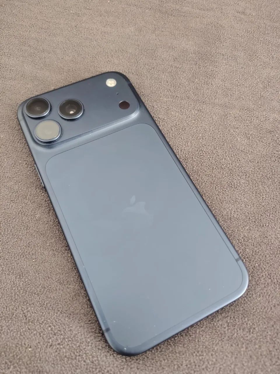 iPhone 17 pro Max na garantia 
