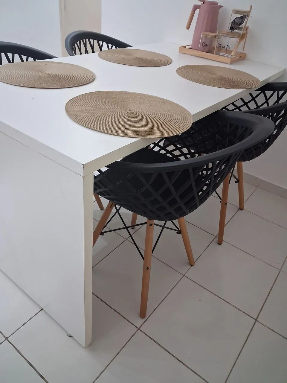 Mesa branca  em MDF  - Foto 2